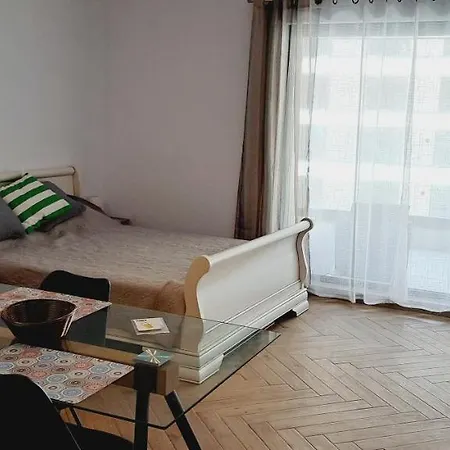 Daire Nord Studio La 10 M De Plaja Cluburi *